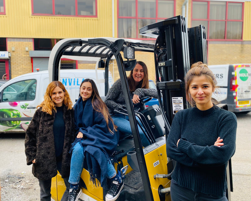 Women at Bonvila